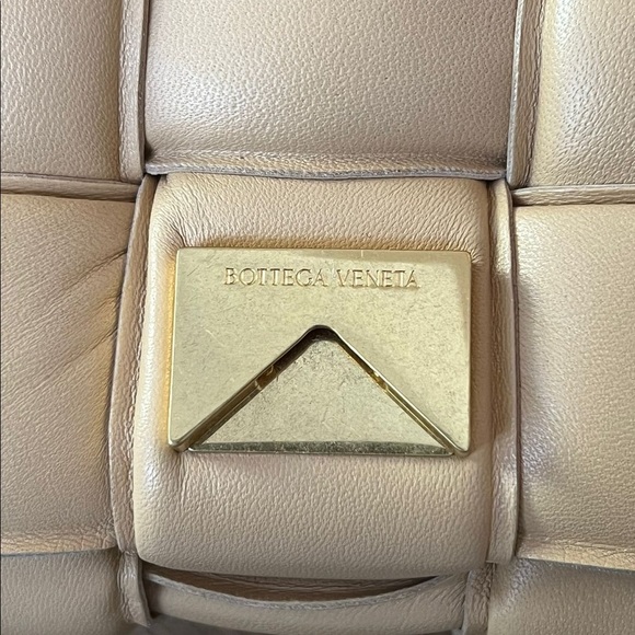 Bottega Veneta Chain Cassette Bag - Picture 13 of 13